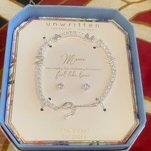 Mother’s Day gift 🎁 ❤️🌺 Unwritten Silver-Plated Bracelet and Earring Set
